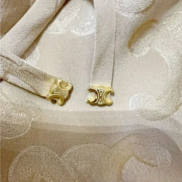 Authentic Celine Tan Patterned Off-Shoulder Top - Picture 4 of 8